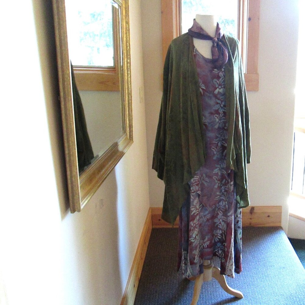 Mission Canyon Purple Floral Sleeveless Lapis Dress w/Green Flutter Jacket